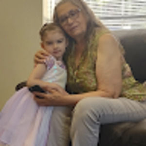 Meet your Posher, Chrystal